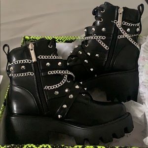 Grunge Boots (star gate)